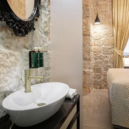 Design Anima Mundi Citycentre Right Next To Diocletian's Palace 3*