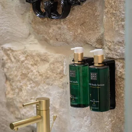 Design Anima Mundi Citycentre Right Next To Diocletian's Palace Gostinjska kuća