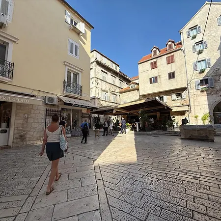 Design Anima Mundi Citycentre Right Next To Diocletian's Palace 게스트하우스